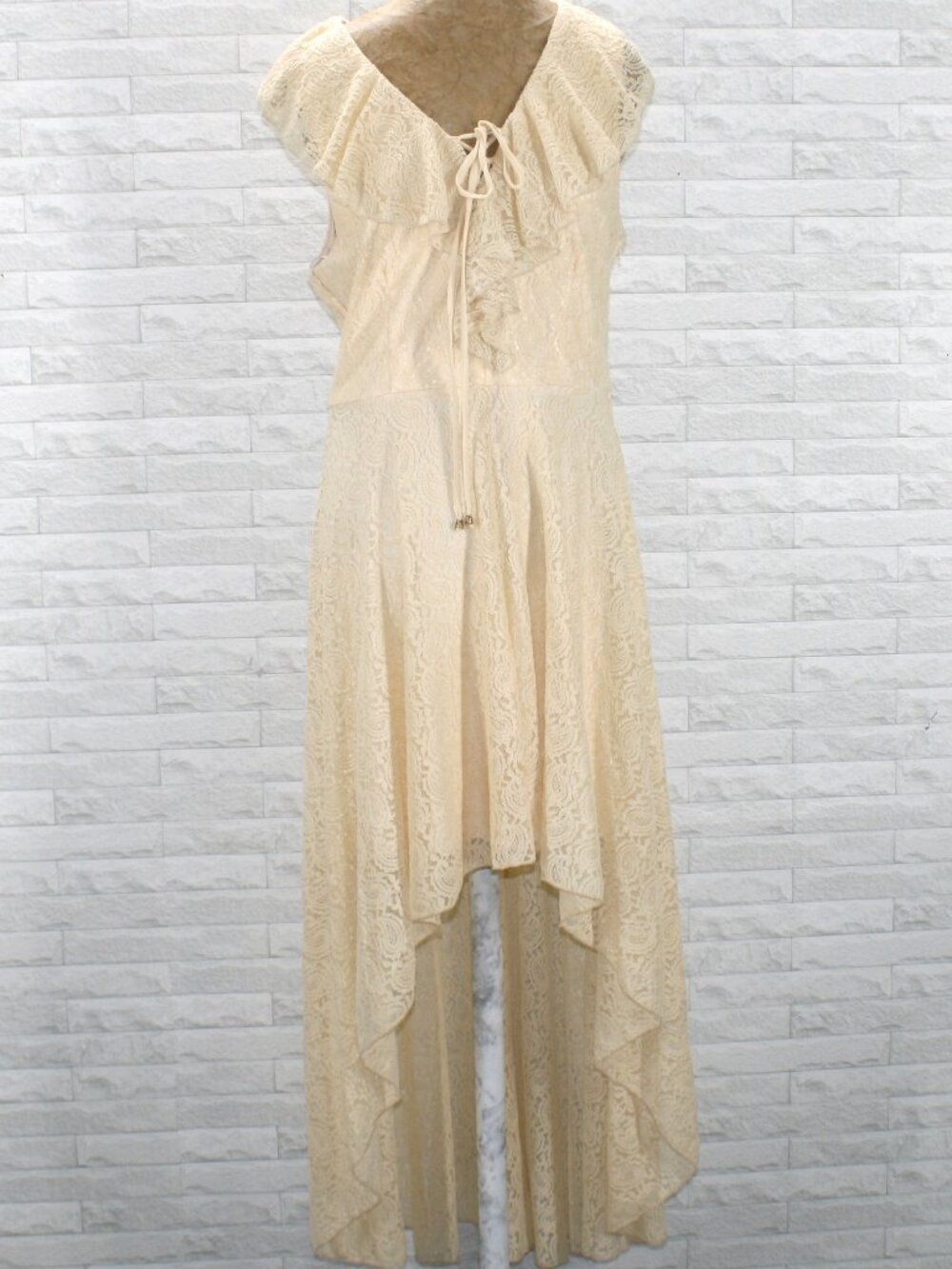 CITY TRIANGLES Dress Ruffle Lace Hi Low Coastal Cowgirl Prom Floral Lace 8